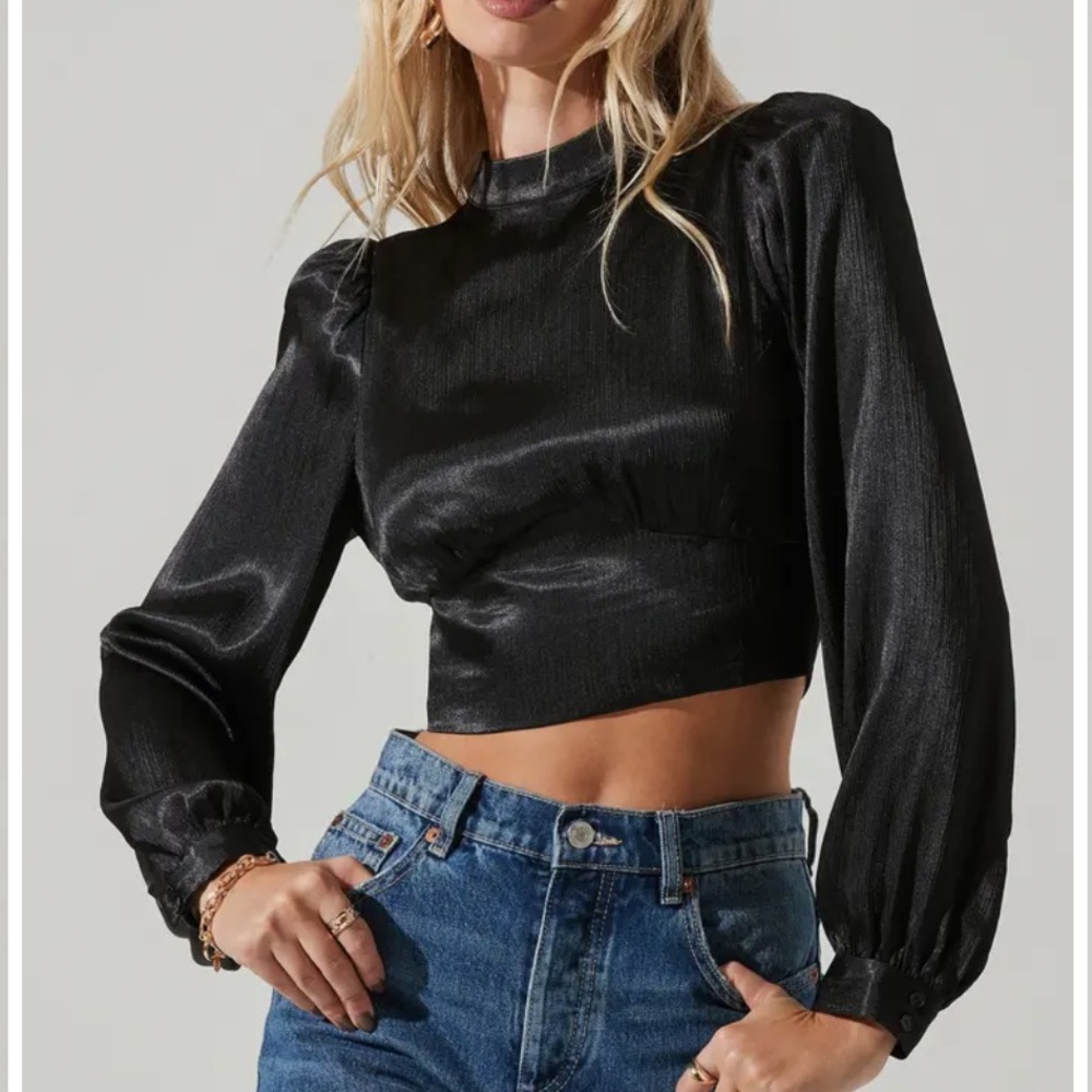Astr Black Satin Cropped Long-Sleeve Mock Neck Top